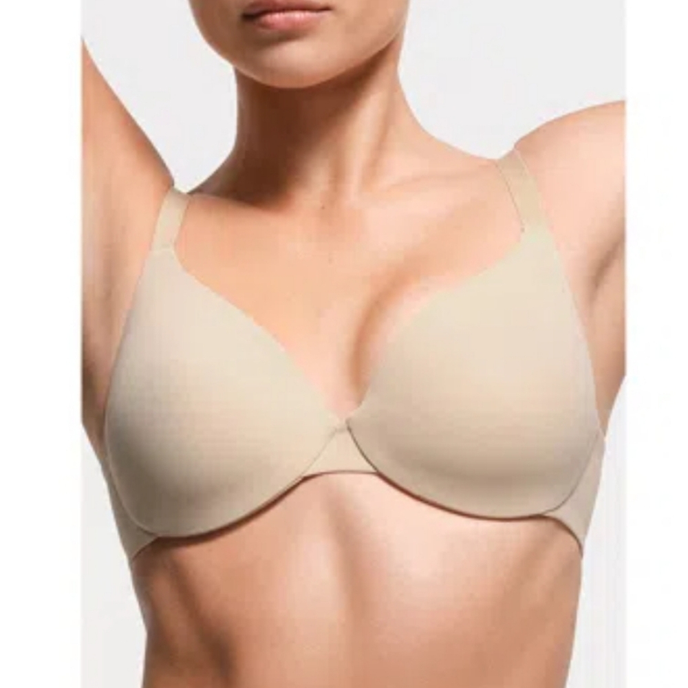 SKIMS Smoothing Full Coverage Bra In Clay, 36C